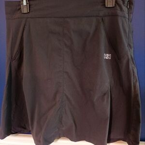 Womens Soze Medium Helly Hanson Black Skort